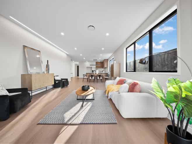 98 Huanui Drive, Orewa