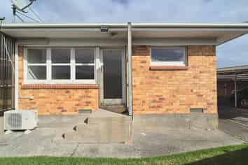 2/109 Kolmar Road, Papatoetoe
