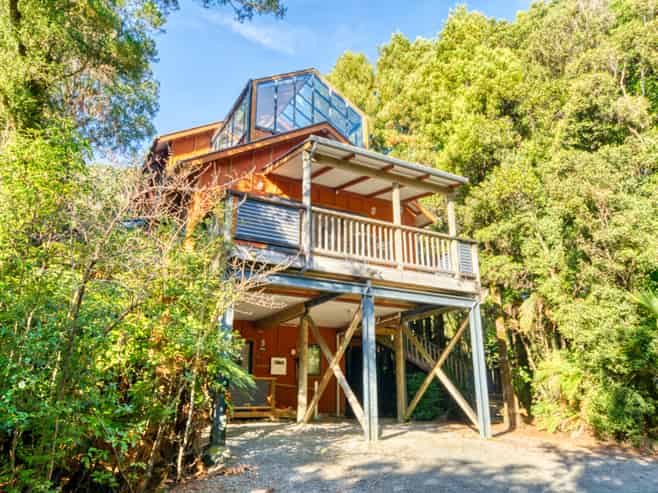 25 Hartmount Place, Te Miko