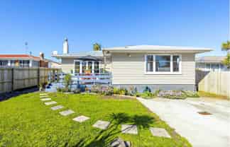 37 Puriri Road, Manurewa