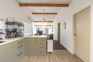 196 Whatawhata Road, Dinsdale