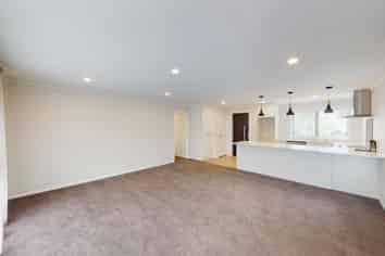 136 Broadway, Marton