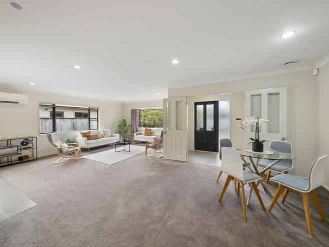 16 Talbot Grove, Trentham