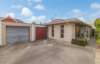 2 & 3/76 Ruskin Street, Addington