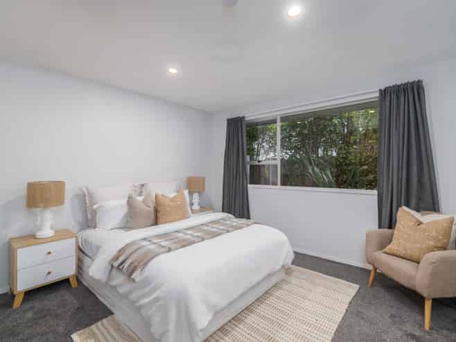 2 & 3/76 Ruskin Street, Addington