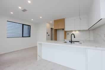 2/73 Te Taruna Drive, Milldale