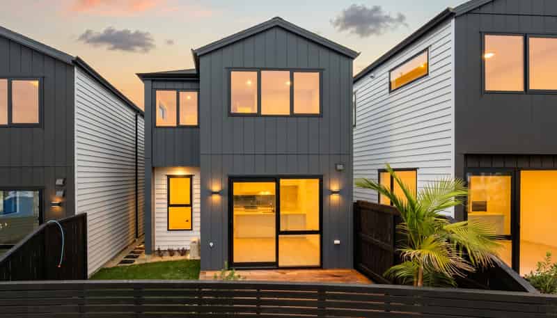 2/73 Te Taruna Drive, Milldale