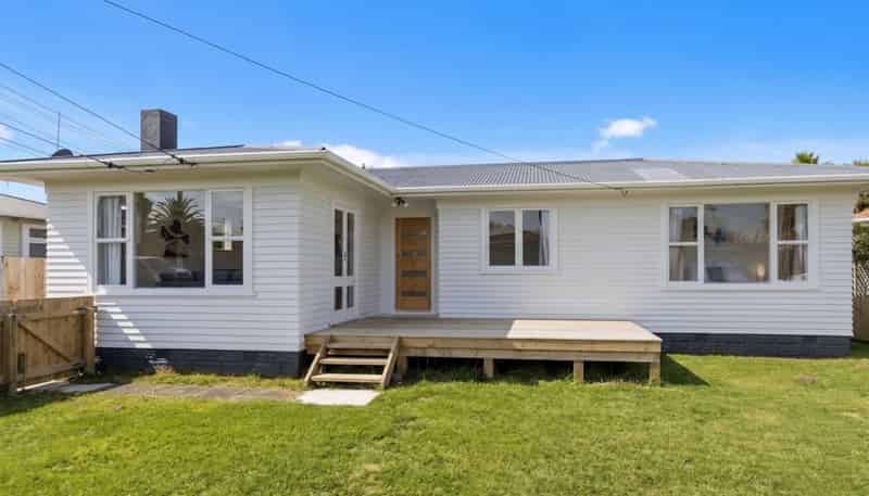 128 Gloucester Road, Manurewa
