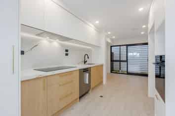 2/75 Te Taruna Drive, Milldale