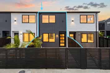 2/75 Te Taruna Drive, Milldale