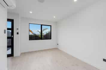 2/75 Te Taruna Drive, Milldale