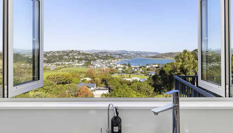 14 Corlett Road, Plimmerton