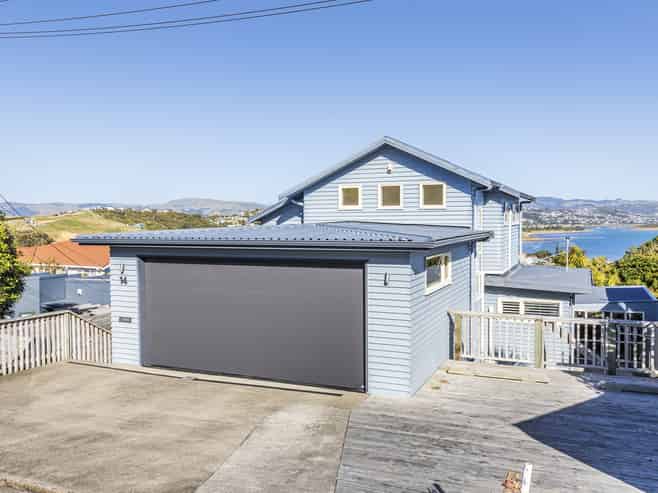 14 Corlett Road, Plimmerton