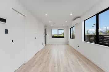 4/75 Te Taruna Drive, Milldale