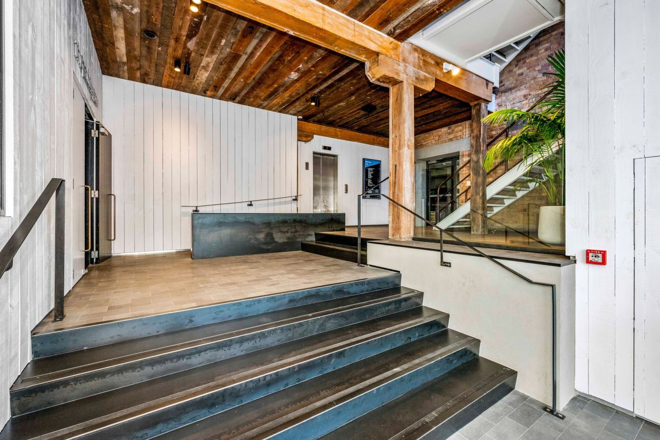 Ground Floor Tenancy in the Iconic Textile Centre – pohled 6