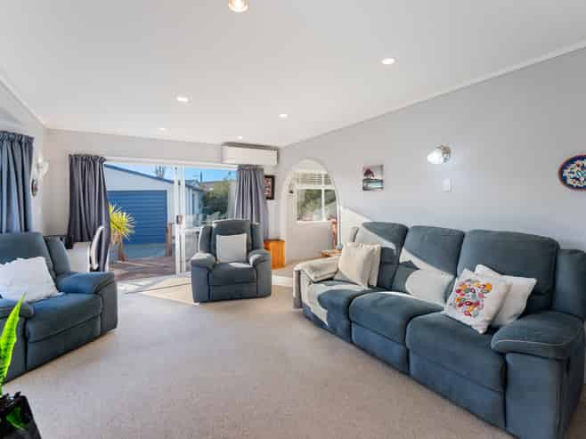 111 Makarini Street, Paraparaumu
