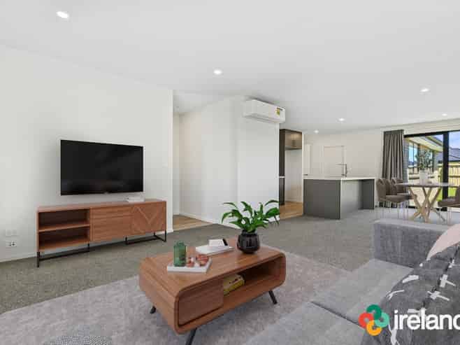 6 Curtis Street, Ravenswood