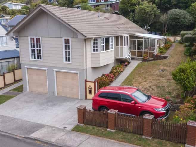 49 Cortina Avenue, Johnsonville