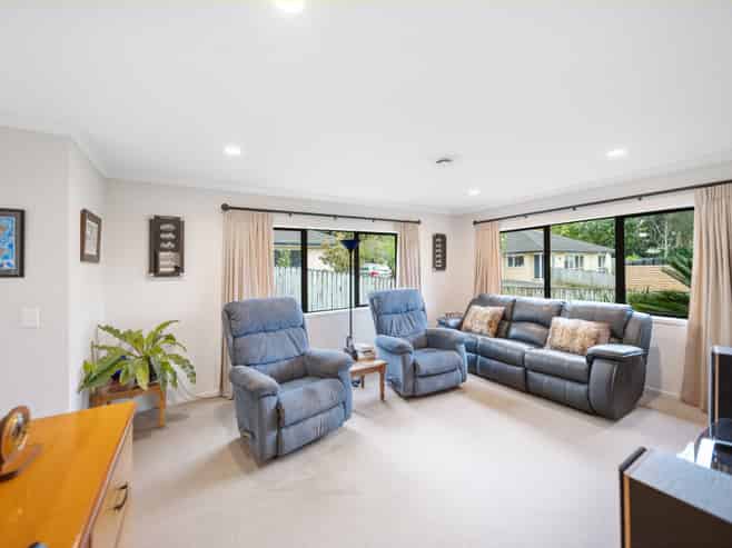27 Willowgrange Place, Pukekohe