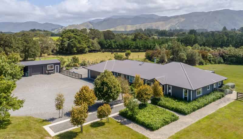 306A Woodside Road, Woodside