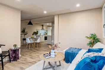 4/61 Mackworth Street, Woolston