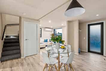 4/61 Mackworth Street, Woolston