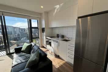 E104/38 Fraser Avenue, Northcote