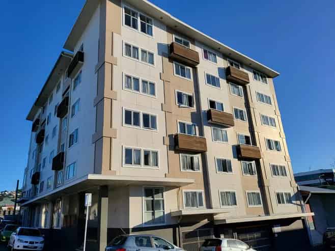 516/12 Martin Square Apartments, Te Aro