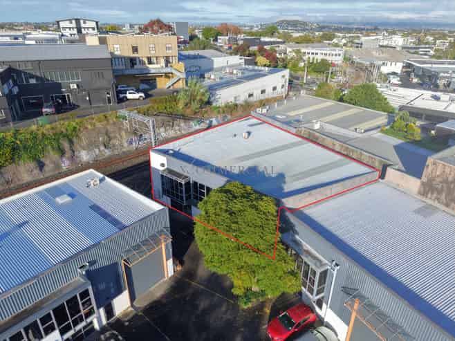Prime Kingsland Warehouse - 582sqm