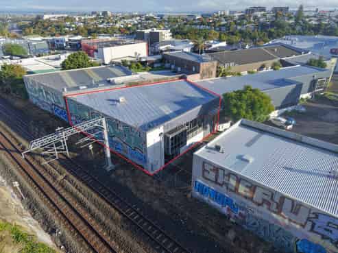 Prime Kingsland Warehouse - 582sqm