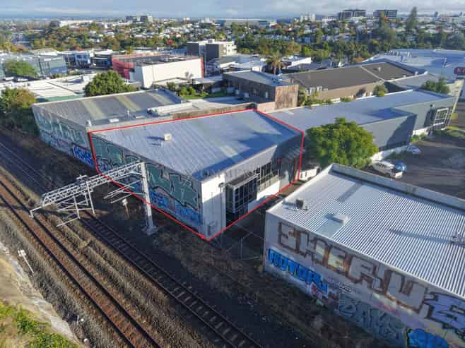 Prime Kingsland Warehouse - 582sqm