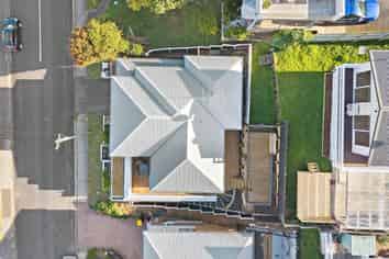 2/9 Colmar Road, Mellons Bay