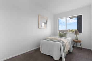 2/9 Colmar Road, Mellons Bay