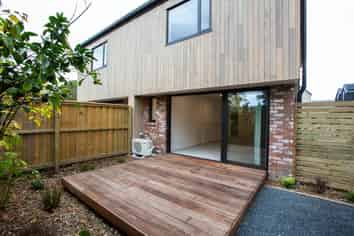 2/228A Opawa Rd, Hillsborough