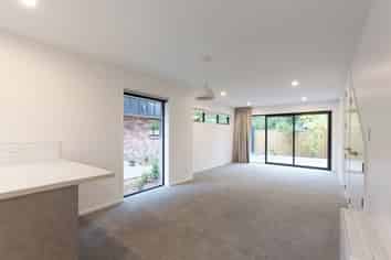 2/228A Opawa Rd, Hillsborough