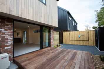2/228A Opawa Rd, Hillsborough