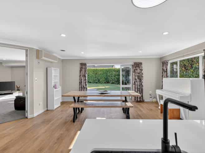 18 Milbrook Place, Chartwell