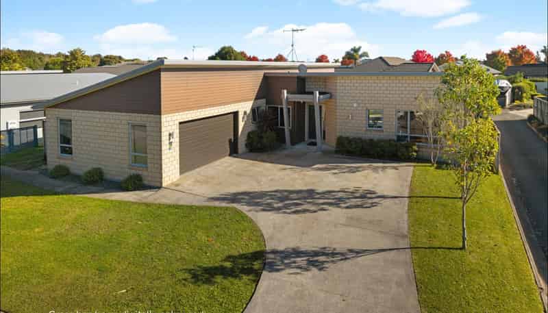 18 Milbrook Place, Chartwell