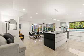 14 Hussey Road, Harewood