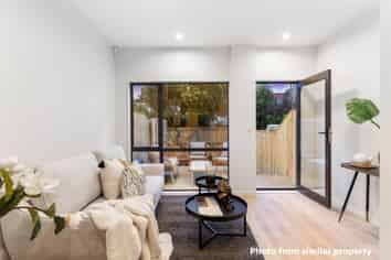 26D Bellringer Road, Massey