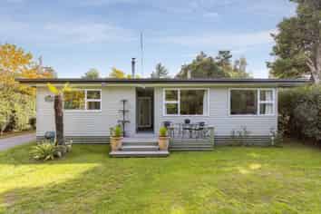 1429 River Road, Broadlands Forest