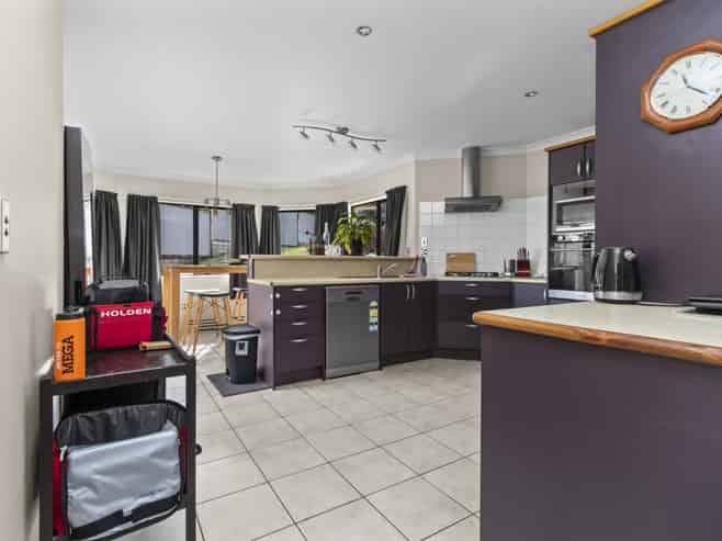 24 Roderick Place, Rototuna