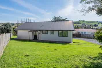 11 View Street, Maungaturoto