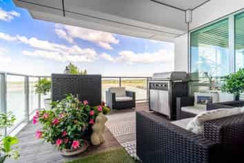 1006/72 Devonport Road, Avenues