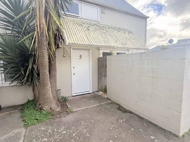 5/120 Randwick Rd, Moera