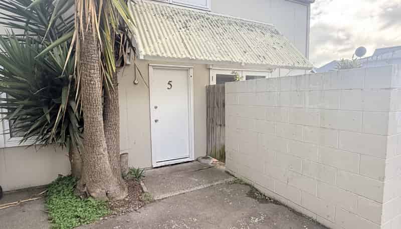 5/120 Randwick Rd, Moera
