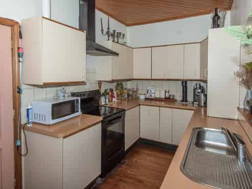 8 Draffin Road, Poroti