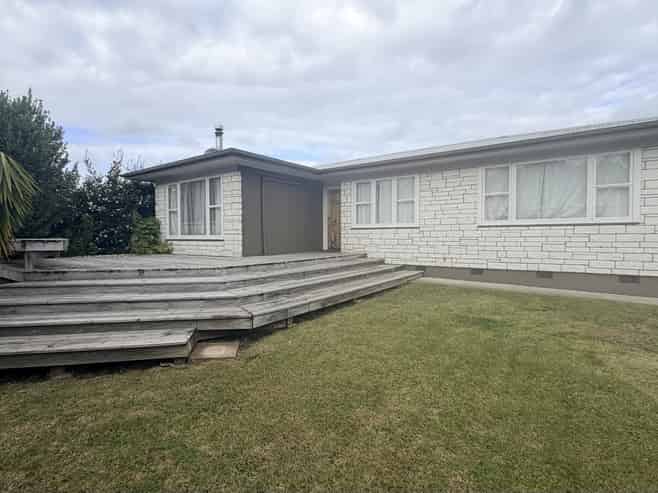 17 Deal Crescent, Flaxmere