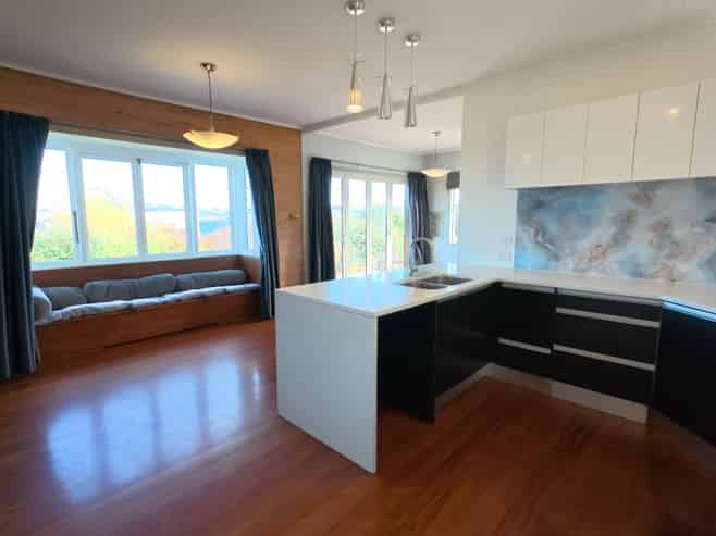 33 Taharepa Road, Hilltop