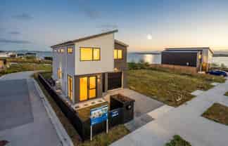 74 Picnic Point Road, Hobsonville